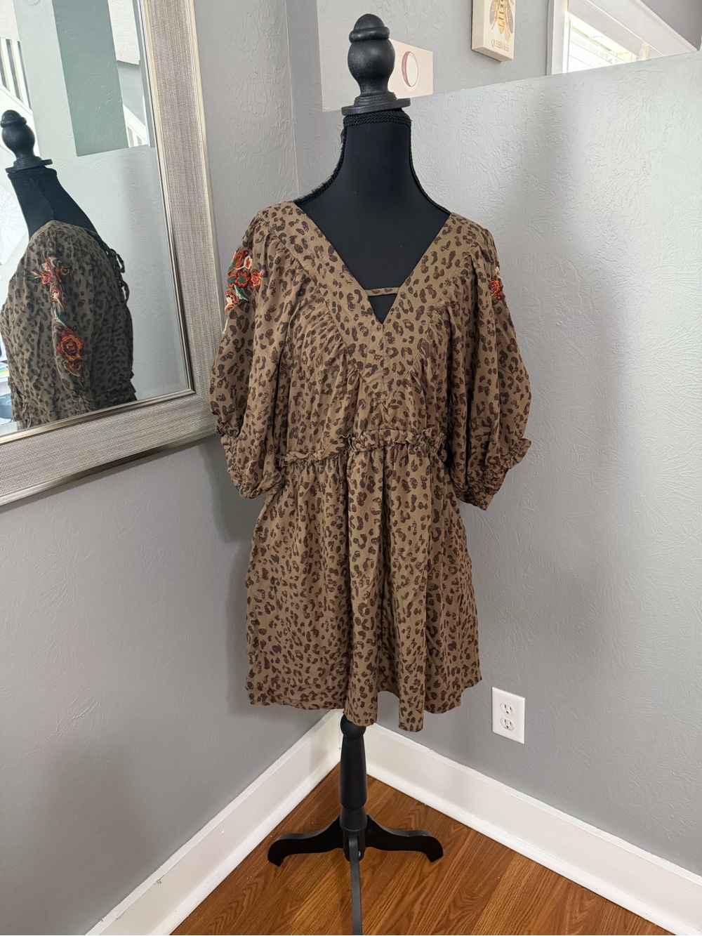 Cato Cheetah Print Floral Embroidered Puff Sleeve Ruffle Boho Sedona Dress Lg - Picture 2 of 8